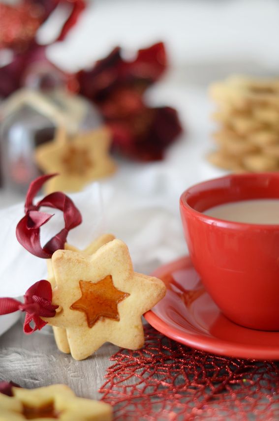 Biscotti di pasta frolla con vetrino