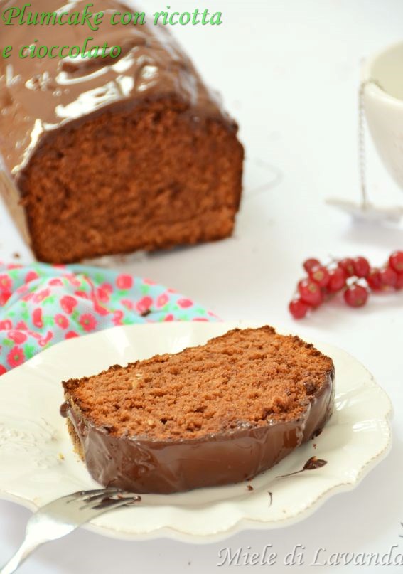 Plumcake con ricotta e cioccolato