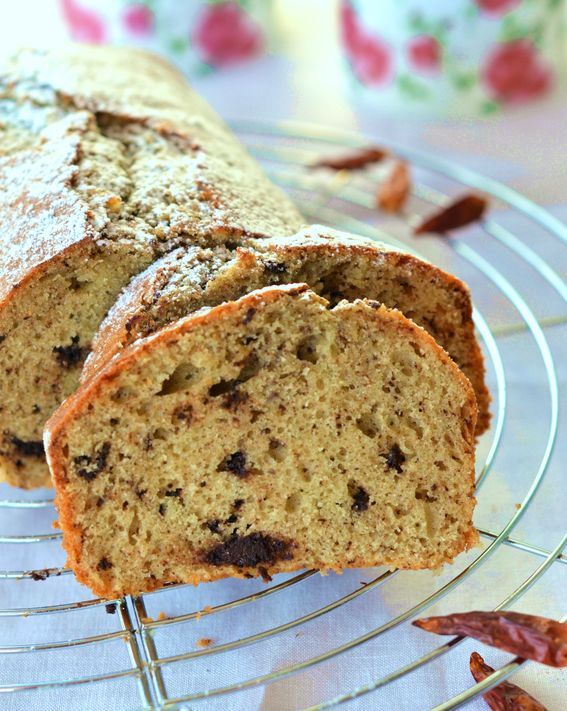 Plumcake integrale con gocce di cioccolato al peperoncino