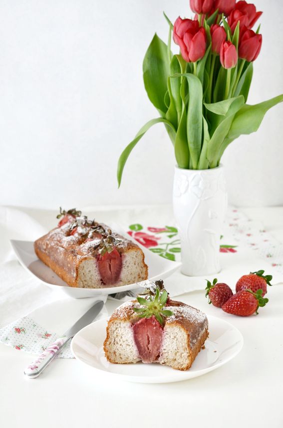 Plumcake leggero alle fragole con albumi senza burro