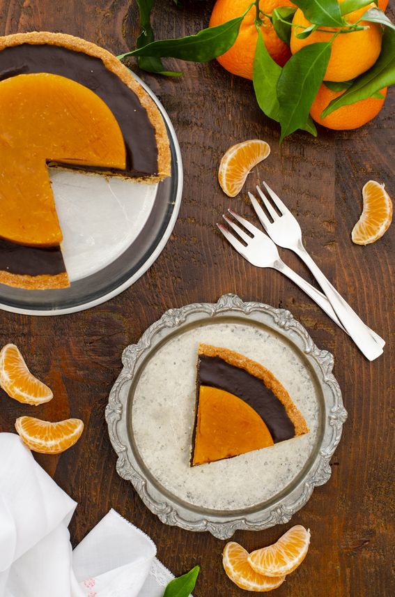 Crostata con cremoso di cioccolato al latte e gelée al mandarino