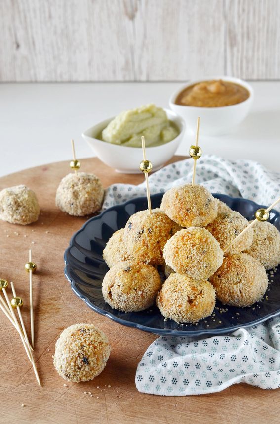 Polpette di tonno acciughe e ricotta cotte in forno