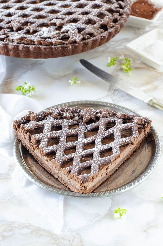 Crostata di pasta frolla senza burro con ripieno di ricotta e cioccolato