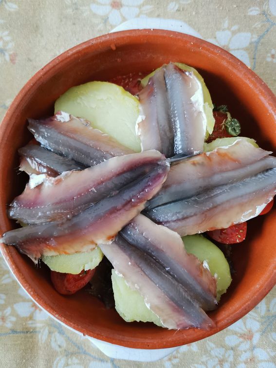 Tortino di alici e patate alla mediterranea