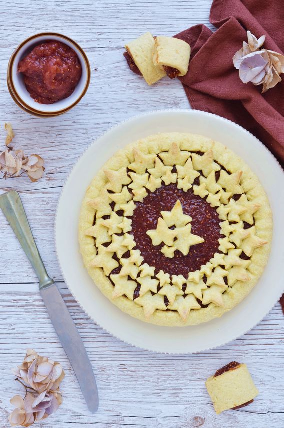 Crostata semplice d’autunno con confettura di fichi